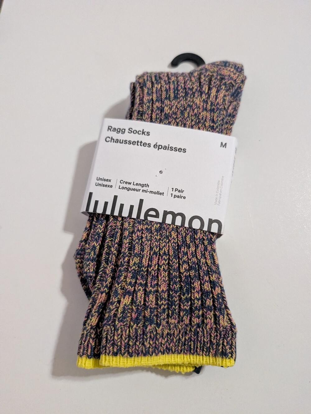 New Lululemon Unisex Crew Length Ragg Socks Bule Yellow Size Medium NWT